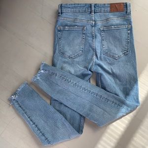Zara Jeans